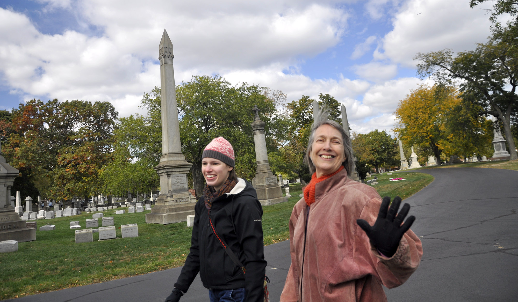 A stroll through Graceland Cemetery of Chicago